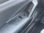 Volkswagen Tayron 1.5 eTSI Business Life 7p / Resterende Fabrieksgarantie tot 25-08 2027 / Trekhaak / 7 Persoons / 18'' LMV / VW
