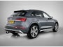 Audi Q5 55 TFSI e S edition 367 PK | Automaat | Trekhaak | Stoelverwarming | Stuurverwarming | Adaptive Cruise Control | Apple Carplay | Android Auto | Parkeersensoren | Elektrisch inklapbare spiegels | Elektrische achterklep |