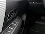 Citroën C4 Plus Hybrid 145pk Automaat | Navigatie via Apple Carplay / Android auto | Achteruitrijcamera | Climate Control | Cruise Control | Parkeersensoren | Elektrisch inklapbare spiegels | Stof/kunstlederen comfortstoelen | Armsteun | DAB+ radio | Bluetooth | Led koplampen | Adaptief demping systeem | Digitaal instrumentenpaneel |