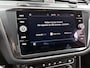 Volkswagen Tiguan 1.4 TSI Comfortline Business 125 PK | Trekhaak | Climate Control | Parkeersensoren voor + achter | Cruise Control | Donker getinte ramen |