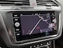 Volkswagen Tiguan 1.4 TSI Comfortline Business 125 PK | Trekhaak | Climate Control | Parkeersensoren voor + achter | Cruise Control | Donker getinte ramen |