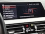 BMW 1-Serie 118i Business Edition Automaat (NL-AUTO, NAVIGATIE, CARPLAY, PARKEERSENSOREN, DEALER ONDERHOUDEN)