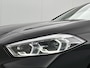 BMW 1-Serie 118i Business Edition Automaat (NL-AUTO, NAVIGATIE, CARPLAY, PARKEERSENSOREN, DEALER ONDERHOUDEN)