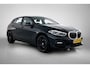 BMW 1-Serie 118i Business Edition Automaat (NL-AUTO, NAVIGATIE, CARPLAY, PARKEERSENSOREN, DEALER ONDERHOUDEN)