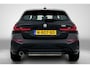 BMW 1-Serie 118i Business Edition Automaat (NL-AUTO, NAVIGATIE, CARPLAY, PARKEERSENSOREN, DEALER ONDERHOUDEN)