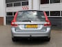 Volvo V70 2.0 T4 190pk Polar+ Standkachel/Dakraam/Leder/Voorruitverw./Stoelverw./Trekhaak/18inch