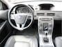 Volvo V70 2.0 T4 190pk Polar+ Standkachel/Dakraam/Leder/Voorruitverw./Stoelverw./Trekhaak/18inch