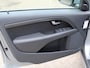 Volvo V70 2.0 T4 190pk Polar+ Standkachel/Dakraam/Leder/Voorruitverw./Stoelverw./Trekhaak/18inch