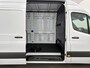 Mercedes-Benz eSprinter 0,99% RENTE - 320 L3H2 RWD 56KWH PRO | DC laden | Navigatie | Winter plus pakket |