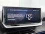 Peugeot 208 GT Hybrid 145pk Automaat | Navigatie | Camera v+a | Climate Control | Adaptieve Cruise Control | Parkeersensoren v+a | Armsteun | Keyless | Full Led koplampen | Dodehoeksensor| Leder/stof sportstoelen | Bluetooth | Draadloze Apple CarPlay / Android Auto | DAB+ radio | Donker getint glas | 17" lichtmetalen velgen |