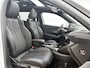 Peugeot e-2008 SUV EV GT Pack 50 kWh 136pk | Accu 92% | Navigatie | Panoramisch schuif-kanteldak | Achteruitrijcamera | Lederen sportstoelen | Stoelverwarming | Full Led koplampen | 3D Cockpit | Keyless | Adaptieve Cruise Control | Dodehoeksensor | Apple Carplay / Android Auto | DAB+ radio | Draadloze telefoonlader | Donker getint glas | 18" lichtmetalen velgen |
