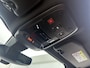 Peugeot e-2008 SUV EV GT Pack 50 kWh 136pk | Accu 92% | Navigatie | Panoramisch schuif-kanteldak | Achteruitrijcamera | Lederen sportstoelen | Stoelverwarming | Full Led koplampen | 3D Cockpit | Keyless | Adaptieve Cruise Control | Dodehoeksensor | Apple Carplay / Android Auto | DAB+ radio | Draadloze telefoonlader | Donker getint glas | 18" lichtmetalen velgen |