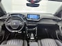 Peugeot e-2008 SUV EV GT Pack 50 kWh 136pk | Accu 92% | Navigatie | Panoramisch schuif-kanteldak | Achteruitrijcamera | Lederen sportstoelen | Stoelverwarming | Full Led koplampen | 3D Cockpit | Keyless | Adaptieve Cruise Control | Dodehoeksensor | Apple Carplay / Android Auto | DAB+ radio | Draadloze telefoonlader | Donker getint glas | 18" lichtmetalen velgen |