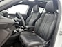 Peugeot e-2008 SUV EV GT Pack 50 kWh 136pk | Accu 92% | Navigatie | Panoramisch schuif-kanteldak | Achteruitrijcamera | Lederen sportstoelen | Stoelverwarming | Full Led koplampen | 3D Cockpit | Keyless | Adaptieve Cruise Control | Dodehoeksensor | Apple Carplay / Android Auto | DAB+ radio | Draadloze telefoonlader | Donker getint glas | 18" lichtmetalen velgen |