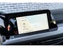 Volkswagen Golf 1.0 eTSI DSG Life Business | Navigatie | Apple Carplay | Android Auto | Stoelmassage | Stoelverwarming | Achteruitrijcamera | LED Koplampen | Cruise Control Adaptief | Parkeersensoren | Parkeerassistent