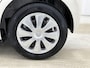Peugeot 108 Active 68pk Automaat | Zeer lage kilometerstand! | Airco | Achteruitrijcamera | Touchscreen | Elektrische ramen | Centrale portiervergrendeling | DAB+ radio | Bluetooth | Radio/MP3 speler met stuurbediening | Zuinig en voordelig autorijden! |