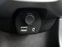 Peugeot 108 Active 68pk Automaat | Zeer lage kilometerstand! | Airco | Achteruitrijcamera | Touchscreen | Elektrische ramen | Centrale portiervergrendeling | DAB+ radio | Bluetooth | Radio/MP3 speler met stuurbediening | Zuinig en voordelig autorijden! |