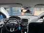 Peugeot 2008 1.2 110pk PureTech Blue Lease Allure / Trekhaak / Parkeersensoren / Riem vervangen / 4 seasons / 6 bak / Navi /