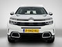 Citroën C5 Aircross SUV Live 130pk | Navigatie via Apple Carplay / Android Auto | Achteruitrijcamera | Climate Control | Cruise Control | Parkeersensoren v+a | Led koplampen | Armsteun | DAB+ radio | Bluetooth | Regensensor | Automatisch dimlicht | Multifunctioneel lederen stuurwiel | Trekhaak | 18" lichtmetalen velgen |