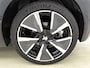 Peugeot e-208 EV GT Pack 50 kWh 136pk | Navigatie | Panoramadak | Achteruitrijcamera | Leder/Alcantara | Stoelverwarming | Full Led koplampen | Adaptieve Cruise Control | 3D Cockpit | Parkeersensoren v+a | Climate Control | Apple Carplay / Android Auto | Dodehoeksensor | Afwijkende dakkleur | Donker getint glas | 17" lichtmetalen velgen |