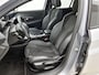 Peugeot e-208 EV GT Pack 50 kWh 136pk | Navigatie | Panoramadak | Achteruitrijcamera | Leder/Alcantara | Stoelverwarming | Full Led koplampen | Adaptieve Cruise Control | 3D Cockpit | Parkeersensoren v+a | Climate Control | Apple Carplay / Android Auto | Dodehoeksensor | Afwijkende dakkleur | Donker getint glas | 17" lichtmetalen velgen |