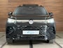 Volkswagen Tiguan 1.5 eTSI R-Line Black Ed.| IQ.Light HD | Pano | Harman Kardon | ACC | Side Assist | Trekhaak | DCC Pro | 20 Inch