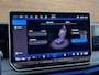 Volkswagen Tiguan 1.5 eTSI R-Line Black Ed.| IQ.Light HD | Pano | Harman Kardon | ACC | Side Assist | Trekhaak | DCC Pro | 20 Inch