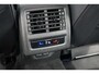Volkswagen Golf 2.0 TSI R 4Motion Performance Akrapovic Panoramadak Black edition IQ light DCC Camera