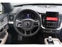 Volvo XC90 2.0 T8 Plug-in hybrid AWD Ultra Bright Exec. Ed. | Geventileerde voorstoelen | Massagefunctie | Luchtvering | 22" lichtmetalen velgen | Stoelverwarming | verwarmd stuurwiel | Elektr. bedienbaar schuif-\-kanteldak | Extra getint glas | Gelamineerde ramen | Bowers & wilkins Audio | Head-up display | Google Services |