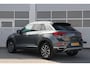 Volkswagen T-Roc 1.0 TSI 110pk Style | Navigatie | App Connect | Stoelverwarming | Achteruitrijcamera