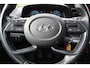 Hyundai i20 1.0-100pk T-GDI Comfort. Correct nette en subliem rijdende wagen ! Airco, navigatie, telefoonvoorb., cruise control, LM wielen, lane assist, metallic lak, digitaal dashboard, Apple carplay/Android auto, DAB radio etc.