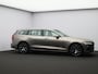 Volvo V60 2.0 T5 Momentum Pro / Adaptive Cruise / Pilot Assist / BLIS / Elektrische Achterklep / Carplay /
