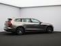 Volvo V60 2.0 T5 Momentum Pro / Adaptive Cruise / Pilot Assist / BLIS / Elektrische Achterklep / Carplay /