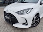 Toyota Yaris 1.5 Hybrid 115 Dynamic | Sensoren v/a | Stuur & Stoelverwarming