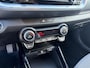 Kia Stonic 1.0 T-GDi MHEV DynamicPlusLine | Trekhaak | Climate Control | Navigatie | Camera |