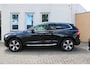 Volvo XC60 B5 Inscription | Panoramadak | Head-up display | Verwarmbare voorstoelen en stuurwiel | Rondom zichtcamera | Elekrische voorstoelen | Apple carplay/Android auto |