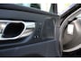 Volvo XC60 B5 Inscription | Panoramadak | Head-up display | Verwarmbare voorstoelen en stuurwiel | Rondom zichtcamera | Elekrische voorstoelen | Apple carplay/Android auto |
