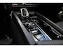 Volvo XC60 B5 Inscription | Panoramadak | Head-up display | Verwarmbare voorstoelen en stuurwiel | Rondom zichtcamera | Elekrische voorstoelen | Apple carplay/Android auto |