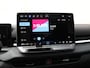 Volkswagen T-Roc R-Line First Edition 1.5 eTSI 150 PK | Panoramadak | Black Style | Navigatie | Trekhaak | Elektrische achterklep |