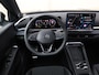 Volkswagen T-Roc R-Line First Edition 1.5 eTSI 150 PK | Panoramadak | Black Style | Navigatie | Trekhaak | Elektrische achterklep |