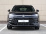 Volkswagen T-Roc R-Line First Edition 1.5 eTSI 150 PK | Panoramadak | Black Style | Navigatie | Trekhaak | Elektrische achterklep |