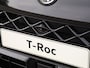 Volkswagen T-Roc R-Line First Edition 1.5 eTSI 150 PK | Panoramadak | Black Style | Navigatie | Trekhaak | Elektrische achterklep |