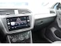 Volkswagen Tiguan 1.4 TSI ACT 150pk R-Line Connected Series | Maxton | 19" Velgen | Stoelverwarming | Carplay/Android Auto