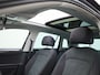 Volkswagen Tiguan 1.4TSIeHybrid 180kW/245PK Elegance DSG · Panoramadak · Apple/Android Car Play · Camera + Parkeersensoren
