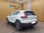 Volvo XC40 2.0 B4 Ultimate Bright | Stoel / stuurverwarming | Harman Kardon | 360 Camera | Trekhaak | Elektrische stoelen |