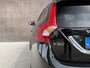 Volvo V60 2.0 T4 R-Design | Trekhaak | Standkachel | Navigatie | Camera | Adaptieve Cruise | Recent groot onderhouden & APK |