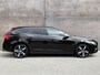 Volvo V60 2.0 T4 R-Design | Trekhaak | Standkachel | Navigatie | Camera | Adaptieve Cruise | Recent groot onderhouden & APK |