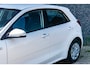 Kia Rio 1.2 DynamicLine / Parkeersensoren / Stoelverwarming / Bluetooth / Cruise Control / Airco / Stuurverwarming