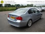 BMW 3-Serie 320I 170PK HIGH EXECUTIVE ORIGINEEL NEDERLANDS ECC AIRCO CRUISECONTROL 17INCH SPORTSTOELEN PARKEERSENSOREN 4X ELECTR.RAMEN/SPIEGELS