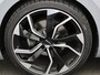Volkswagen Arteon 2.0 TSI R-Line Business+ 190 PK < Automaat | R-line exterieur | R-line interieur | Navigatie | Apple Carplay | Android Auto | Panoramadak | Schuifdak | LED Matrix | Lichtmetalen velgen | Climate control | Dodehoek sensoren | Fabrieksgarantie t/m 12-2026 |
